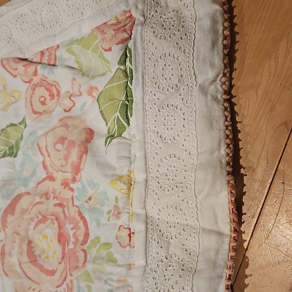 Crib blanket - Picture 2 of 2